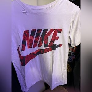 nike tee